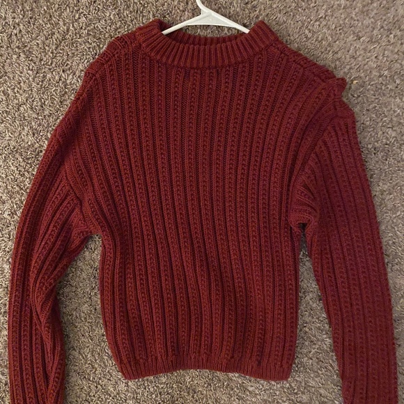 Dark Red/maroon knitted sweater - Picture 1 of 2